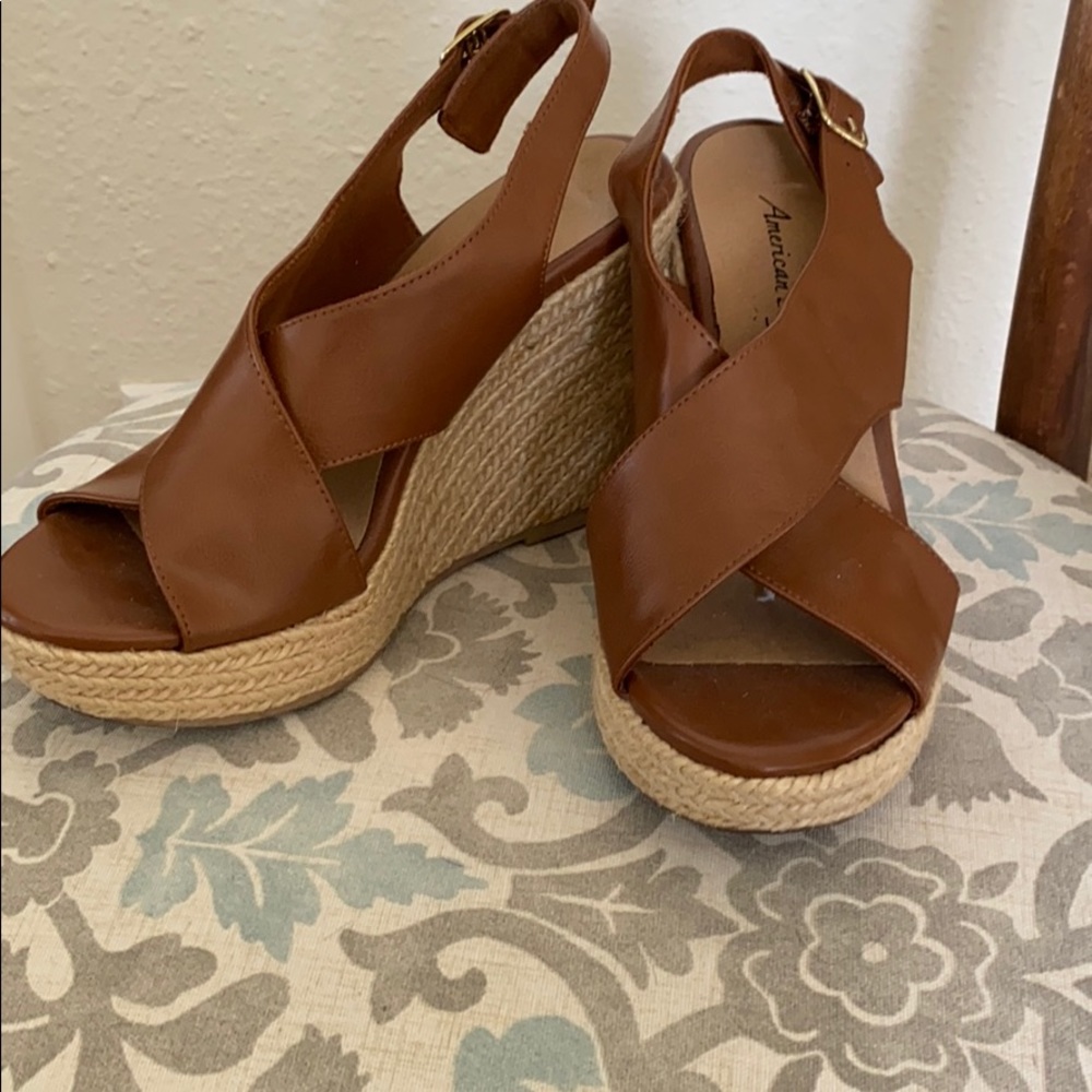 Brown wedges size 5.5!